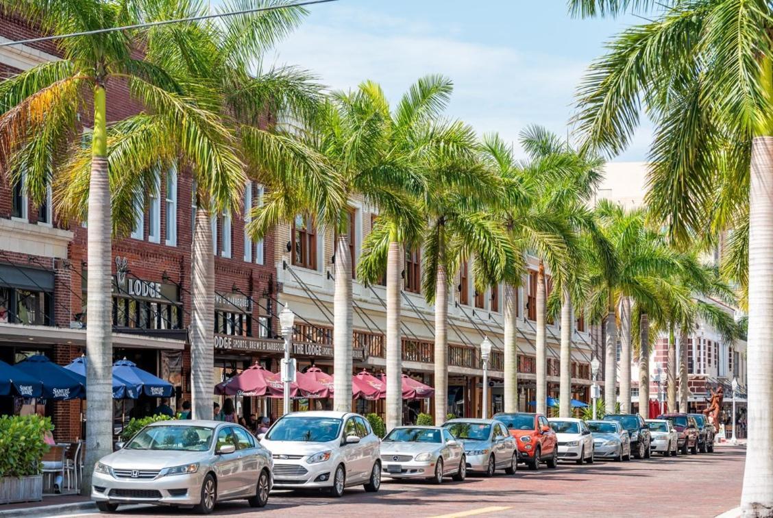 Royal Pelican 381 Fort Myers Beach Exterior photo